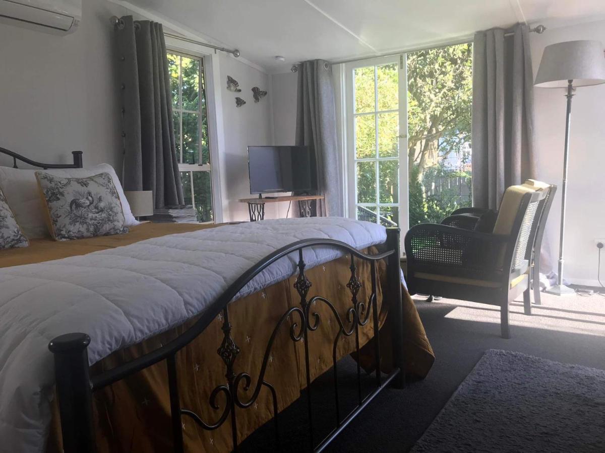 Orange Tree Cottage - Garden Hideaway Whanganui Esterno foto